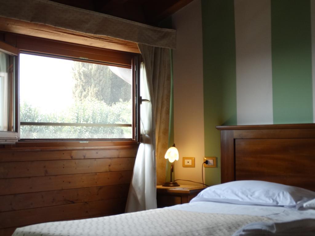 Agriturismo Casa Rosa Верона Экстерьер фото